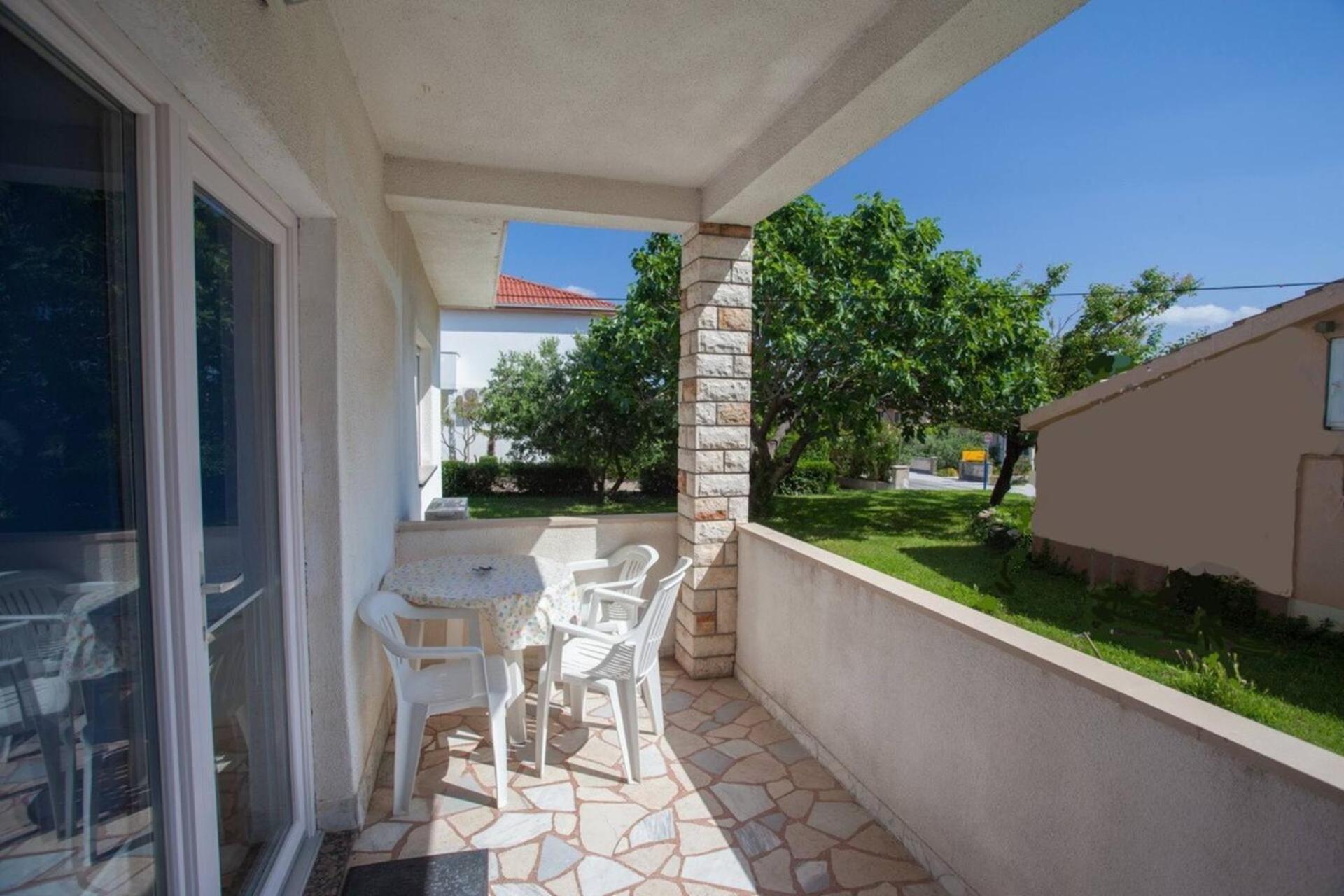 Apartments & Rooms Dekanic Baska  Exterior photo